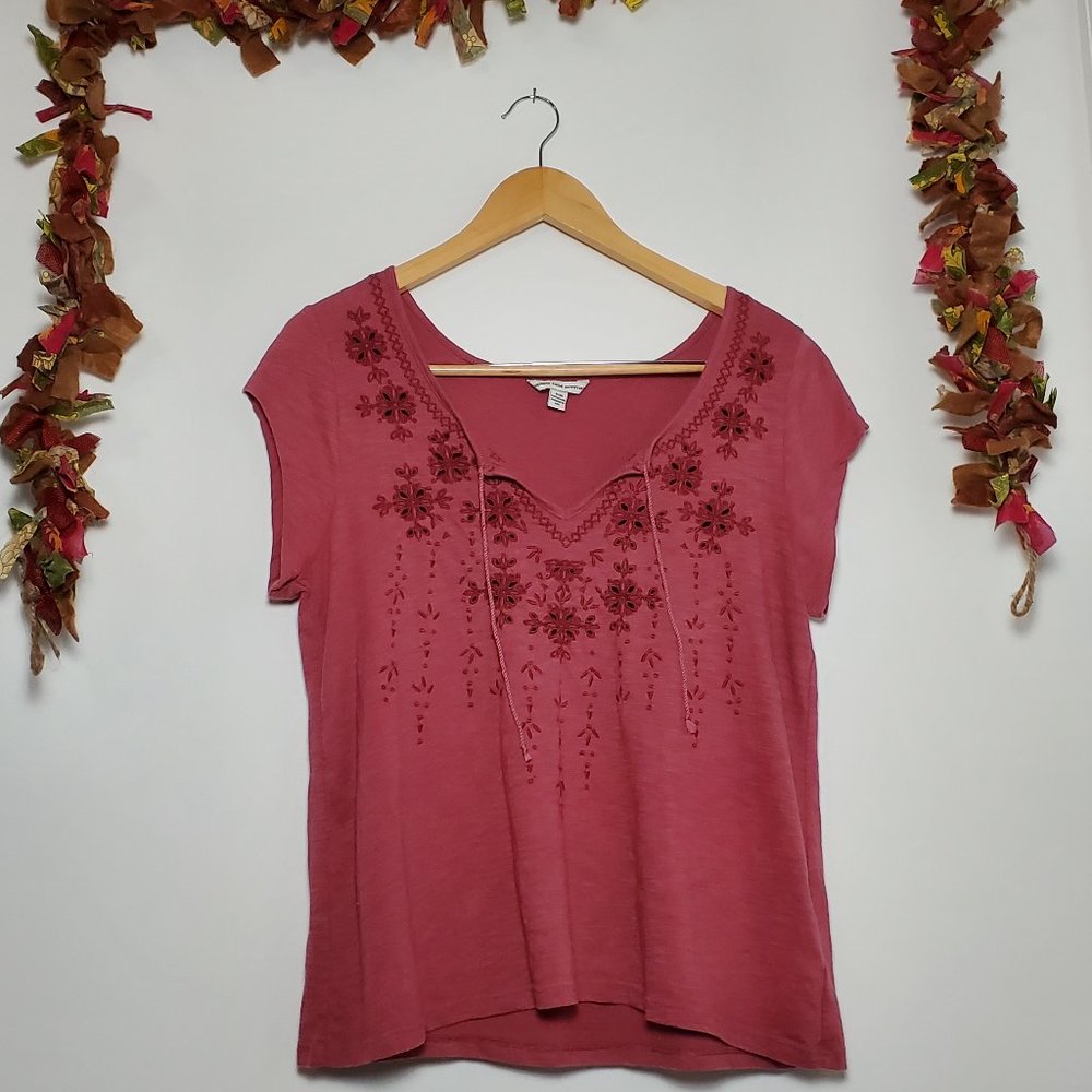 American Eagle Red Eyelet Top M